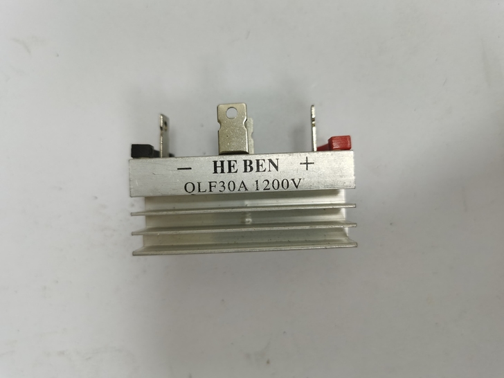 30A，1200V整流桥一个，大功率未使用...