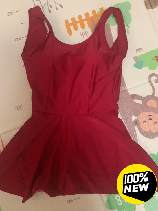 全新女士连体泳衣25元便宜出,L码适合16...