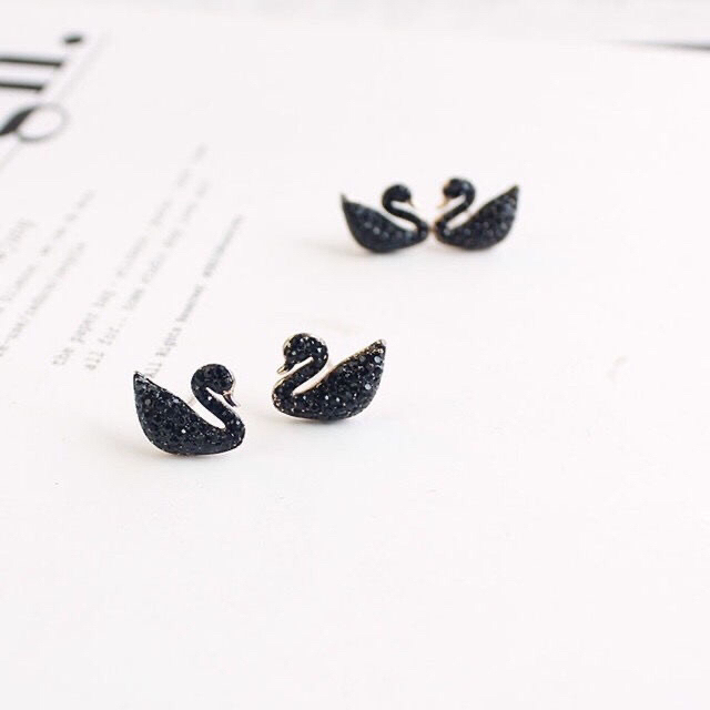黑天鹅耳环女新款潮一款双戴耳钉网红气质防过敏