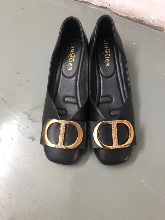 36码 黑色 杏色 平底单鞋 坡跟 全新 ...