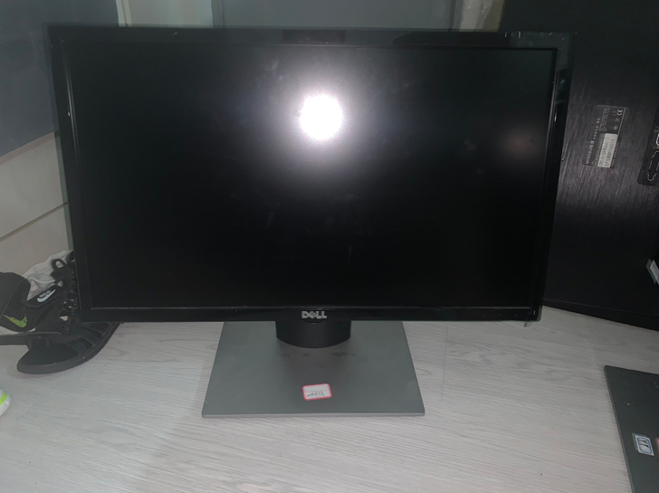 戴尔se2216显示器，22寸显示屏。成色...