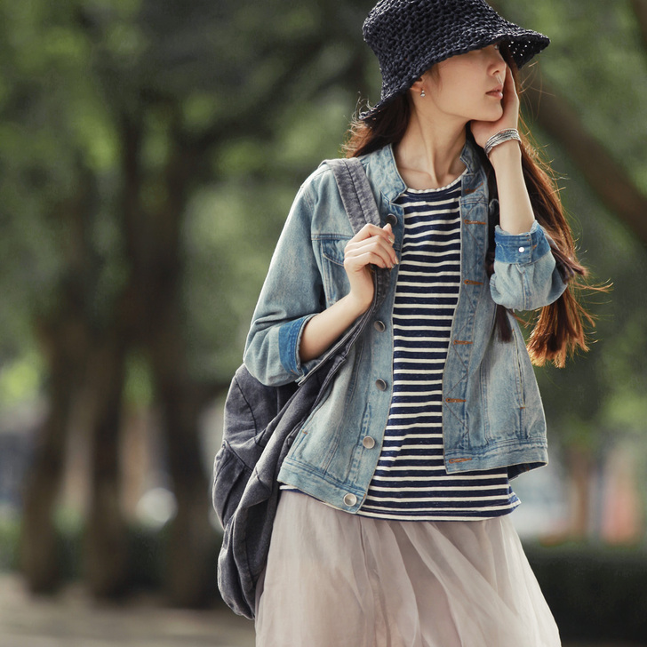 独上织造很柔软的 短外套 我一米六三的个子...