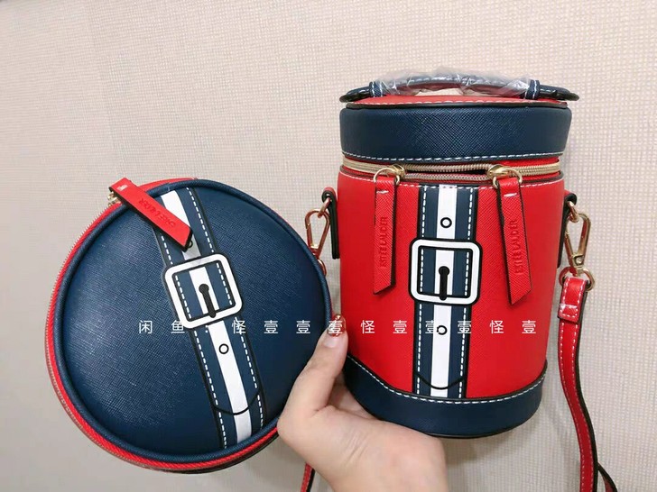 包邮 雅诗兰黛专柜赠品化妆包 水桶包 新款...