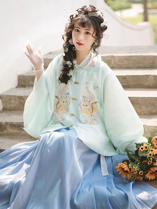 花神记##amp；mdash；松鼠牡丹汉服...