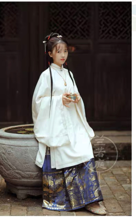 兰若庭汉服太平有象 蓝色织金马面