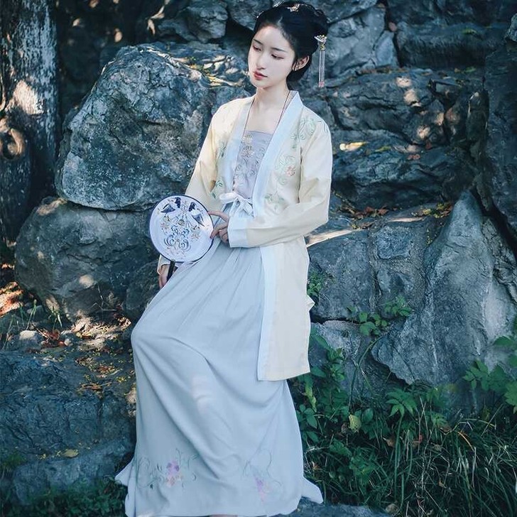 烟露 花朝记汉服 原创刺绣长褙子吊带长裙套...