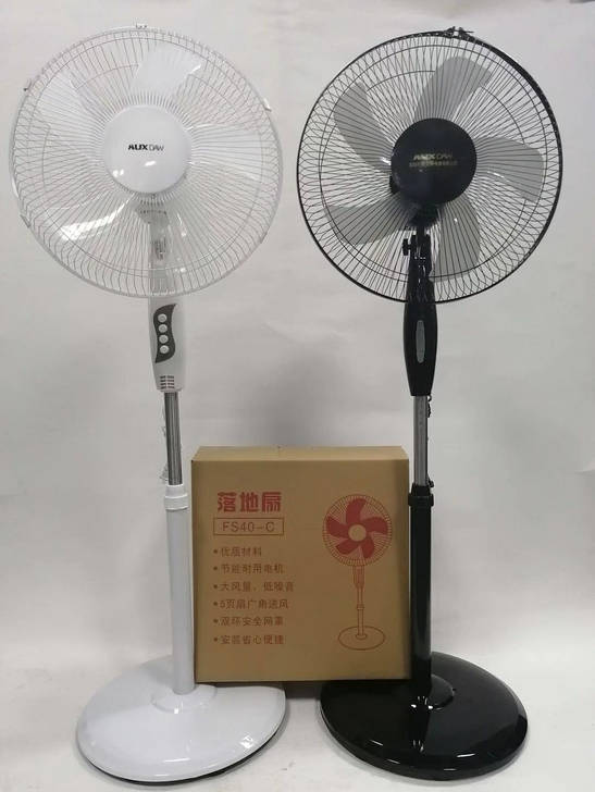 超市倒闭，清仓10台落地扇