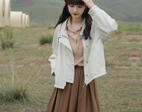 小镇姗姗城市猎人短款时尚机车外套女2021...