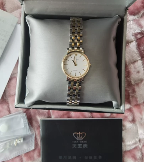正品自用超薄天王表女 型号:GS3528S...