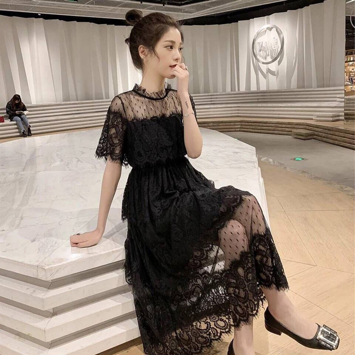仙女范小黑裙网纱拼接收腰中长款蕾丝短袖连衣...