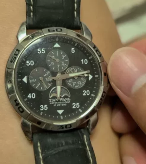 天王手表，表盘40左右，没有电池了可以换一...