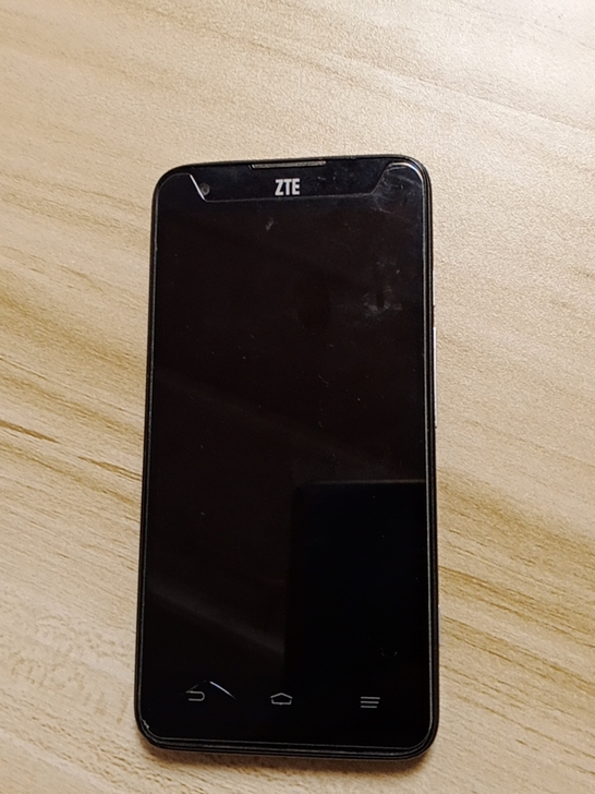 中兴V975，换下手机后一直没用，100元！