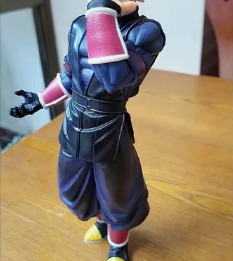 七龙珠悟空手办，品相完好，高32cm，不可...