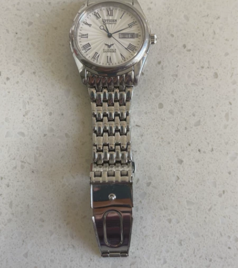 日本原装西铁城机械手表,无划痕,8成新,现...