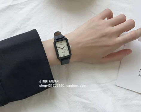 doukou豆蔻复古小方形手表女学生数字i...