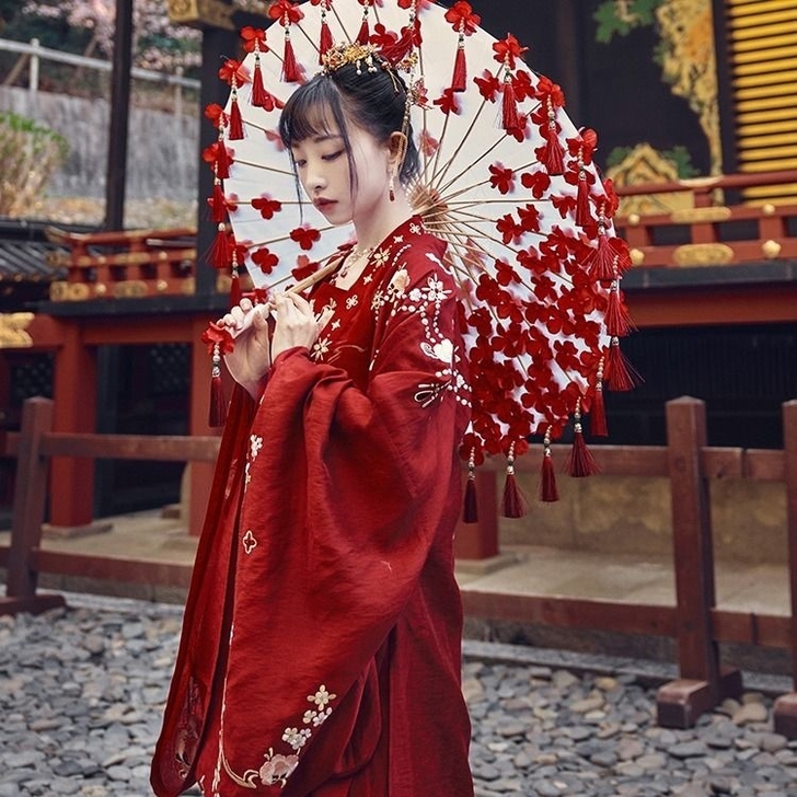 【牡丹国色】十三余小豆蔻儿国风刺绣齐腰襦裙...