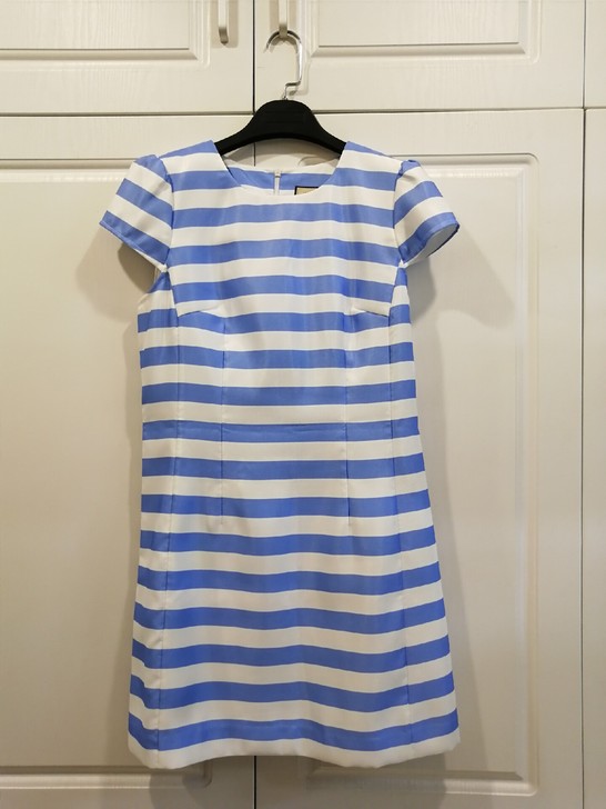 女士减龄白蓝条纹连衣裙淑女连衣裙漂亮的圆领...