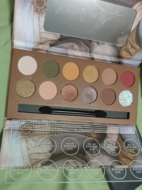 眼影盘  没用过