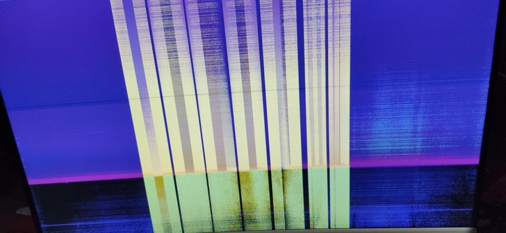 HUCON   24寸曲屏无边显示器。屏幕...