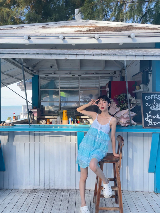 辣妹蕾丝裙吊带蛋糕裙 天蓝色 均码 体重8...