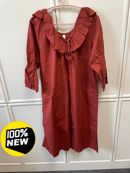 酒红色娃娃连衣裙全新