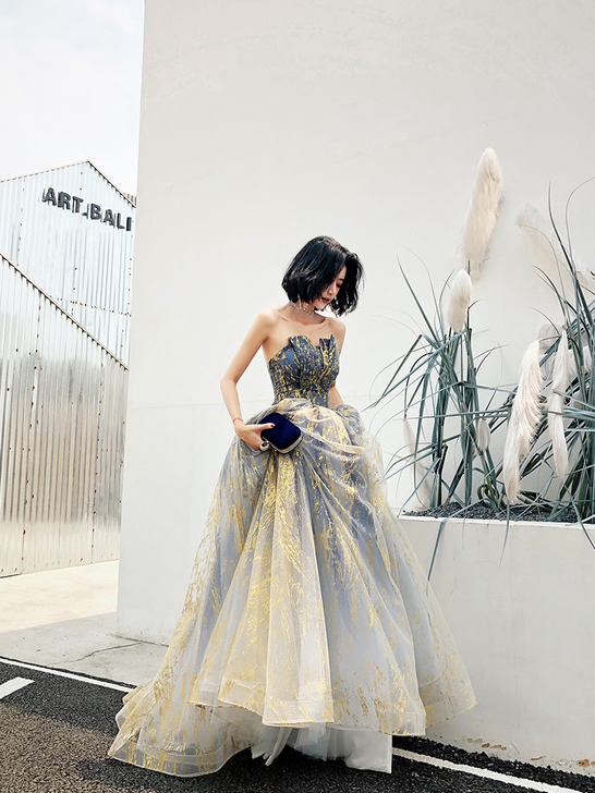 品位时尚奢华2021新款宴会年会抹胸长款新...