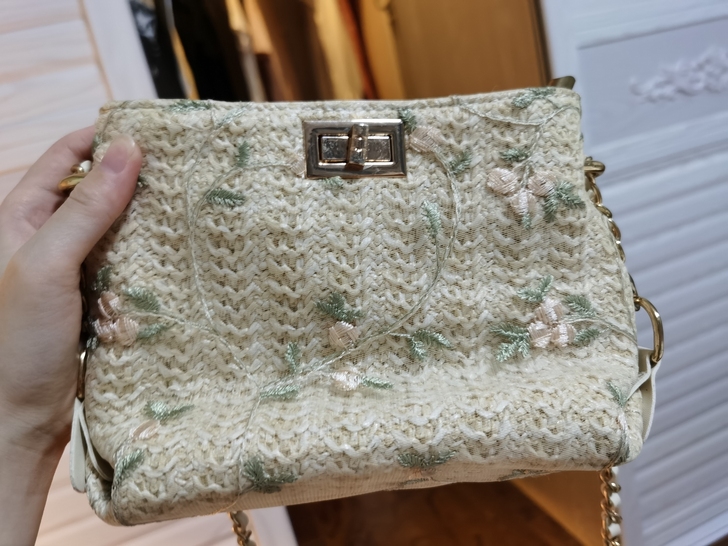 草编蕾丝包包