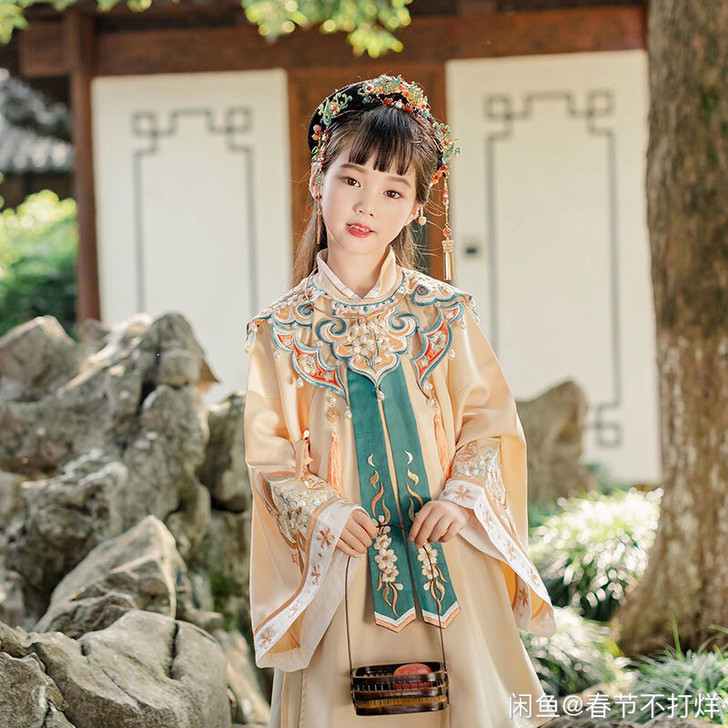 汉服女童装金盏玉台云肩竖领明制儿童汉服女秋...