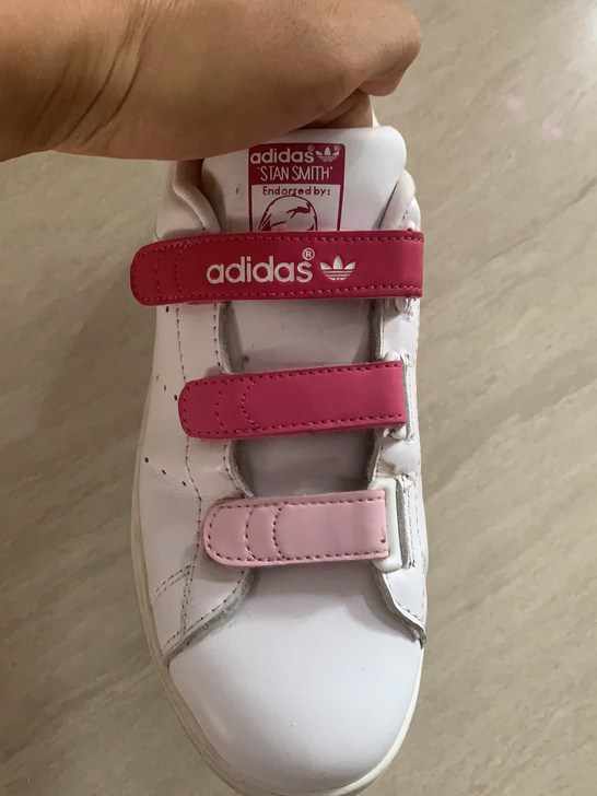 阿迪达斯三叶草女鞋