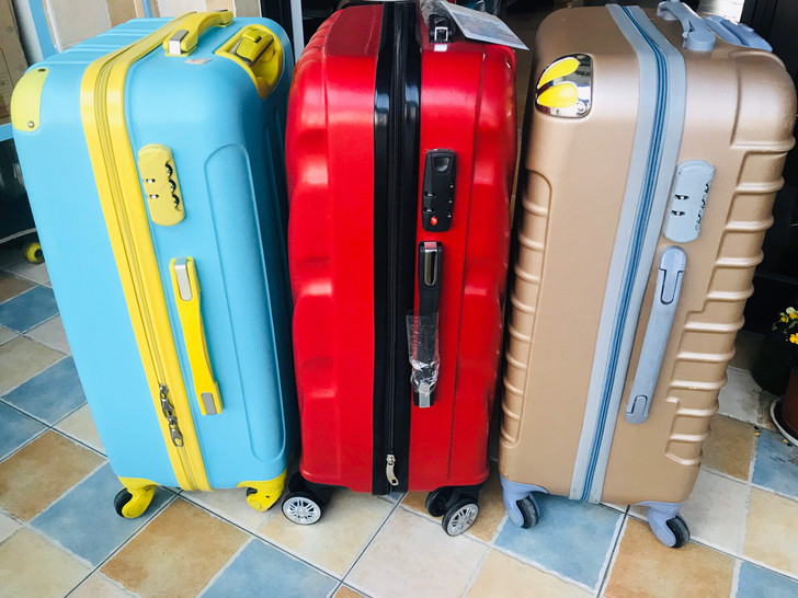 24寸行李箱全新 ##amp；amp； 8...