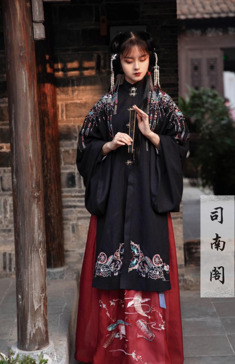 司南阁原创【风垂璎珞】汉服女款明制立领披风...