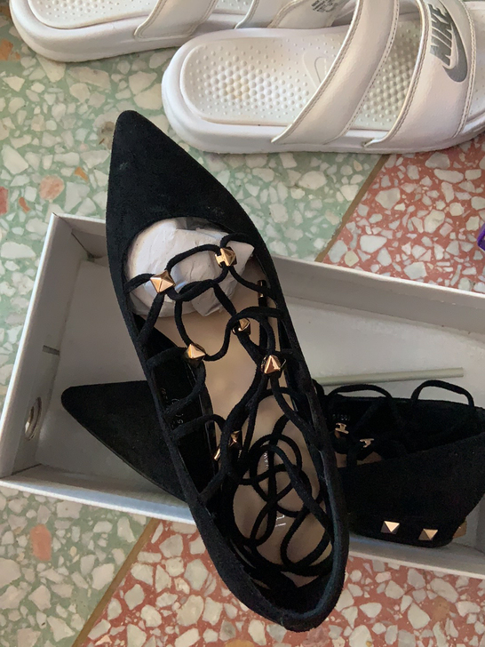 35码黑色绑带单鞋 穿上去非常显气质