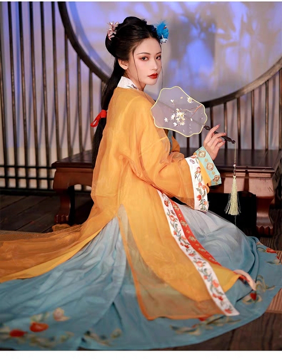 雁卿出租汉服出租宋制汉服出租宋代汉服出租古...