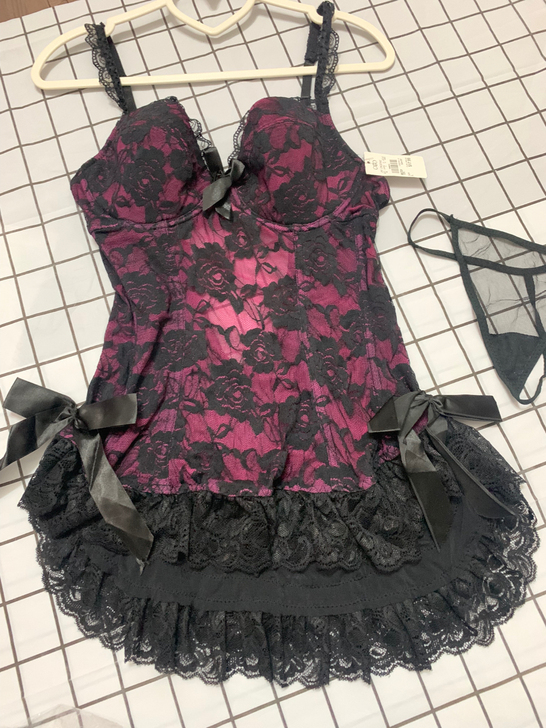 全新带吊牌纯欲辣妹修身蕾丝绑带拼接鱼骨衣可...