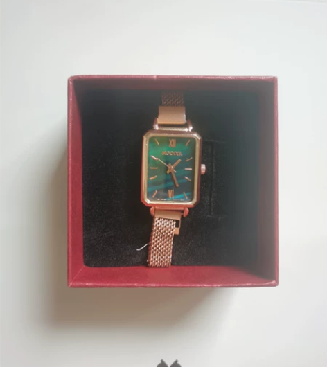 小绿表 实拍图,手表链条是戴吸铁石吸力的多...