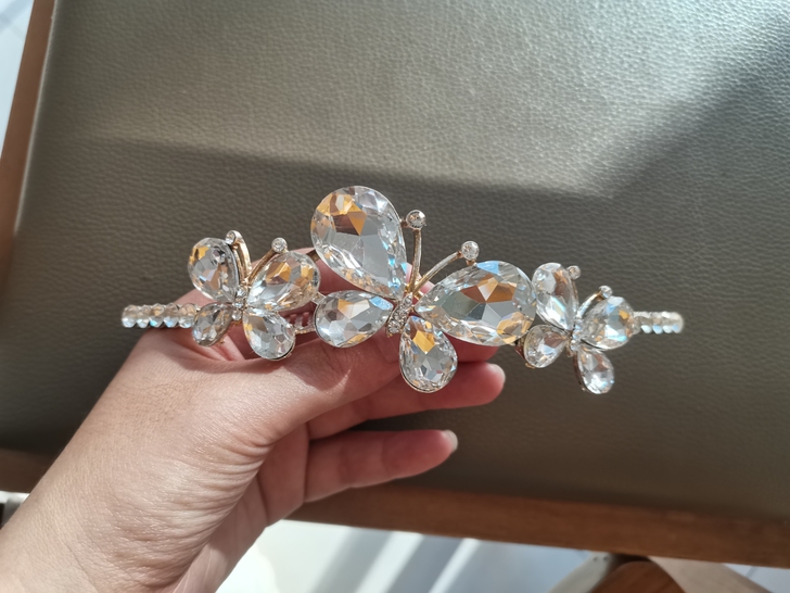 便宜出，影楼闲置，皇冠，婚纱头冠，全新未使...