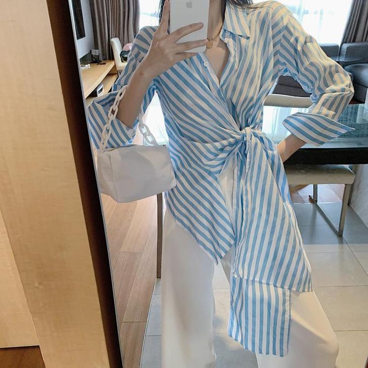 2021年新款港味复古蓝条纹不规则衬衫女长...