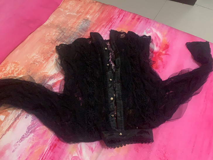 重工小衫  九成新  质量好