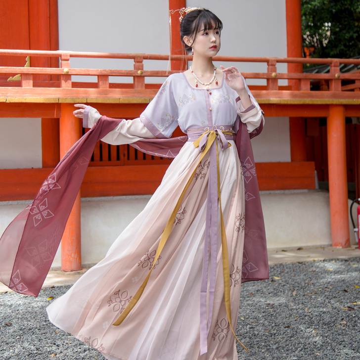 远山乔汉服【】原创设计 印花齐腰裙 半臂坦...