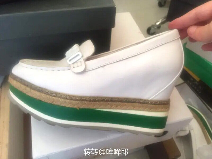 坡跟浅口单鞋 真皮 9.9成新 35.36...