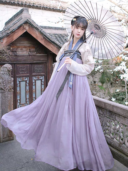 远山乔 初玉兰汉服