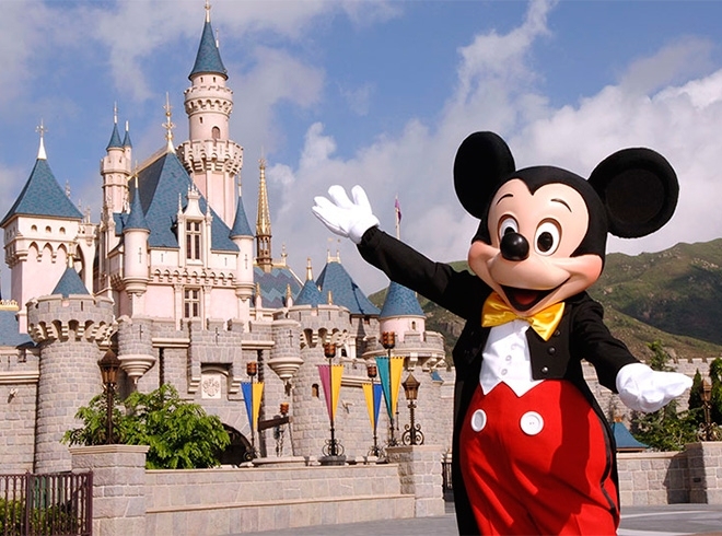 迪斯尼vip套票,包括一个快速入园门票加八...