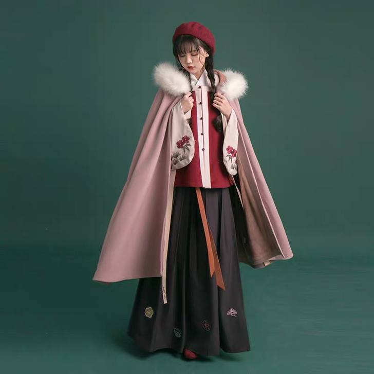 远山乔【凌霜枝】连帽毛领汉服斗篷外套女加厚...
