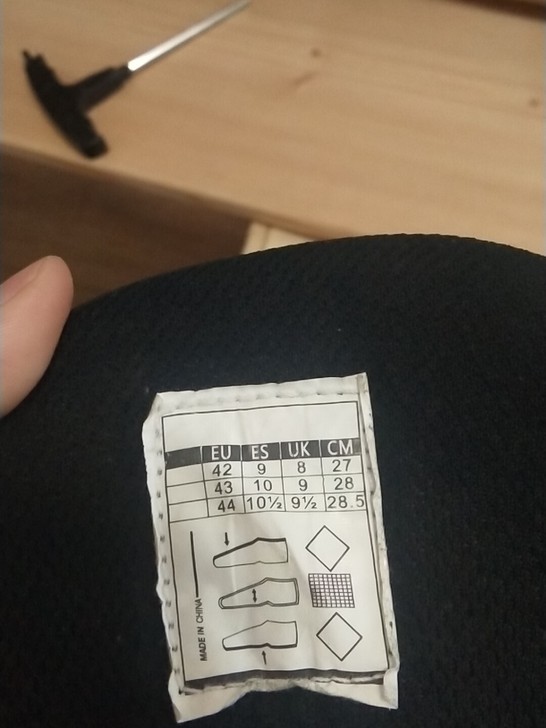 成人轮滑鞋42－44