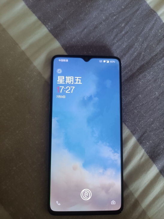 一加7t,8+128版本,因为要换手机,所...