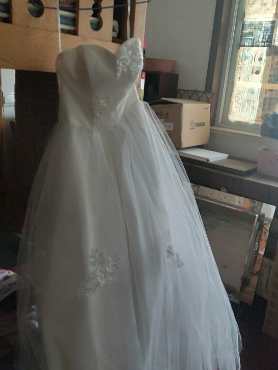 婚纱 白色 礼服