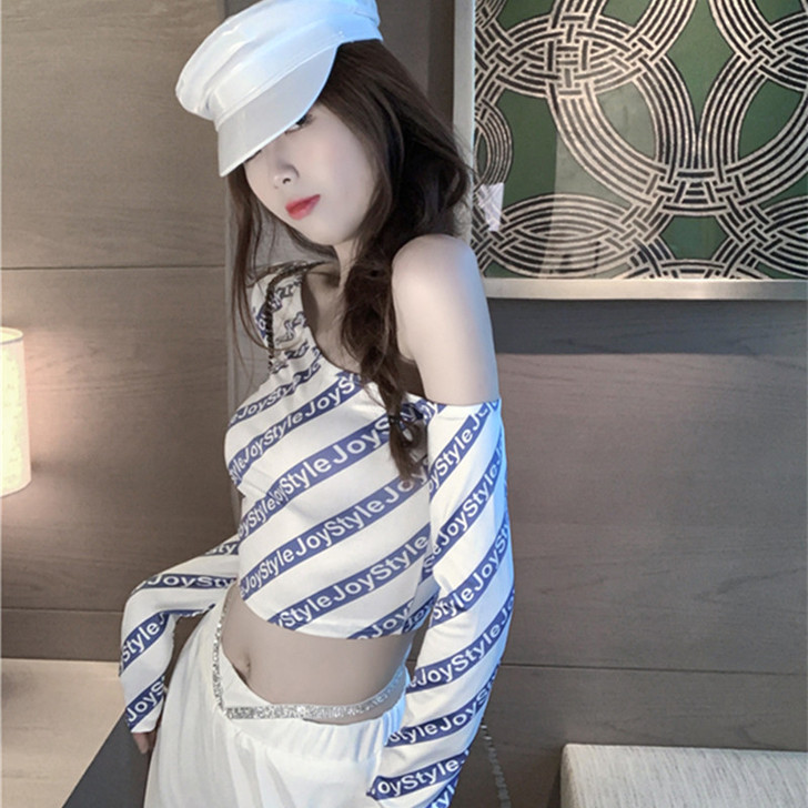 网红套装女2020新款性感斜肩T恤字母露肩...