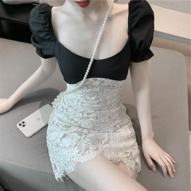 女装夏装2021新款气质显瘦泡泡袖蕾丝拼接...