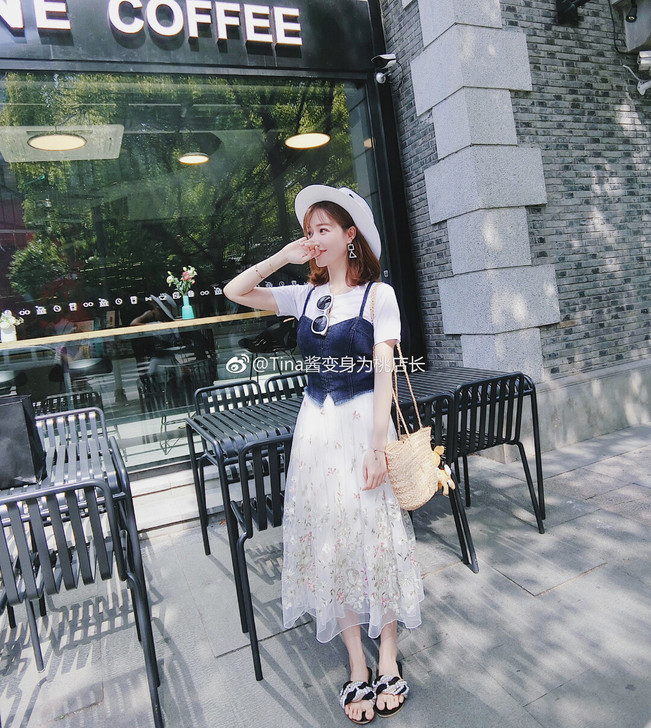 Lily brown 刺绣半身裙