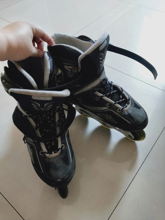 8层新轮滑鞋，39/40/41/42！自提...